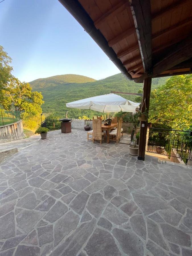 Bed & Breakfast Sentiero 54 Cantiano Exteriör bild