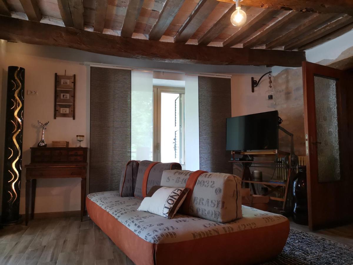 Bed & Breakfast Sentiero 54 Cantiano Exteriör bild